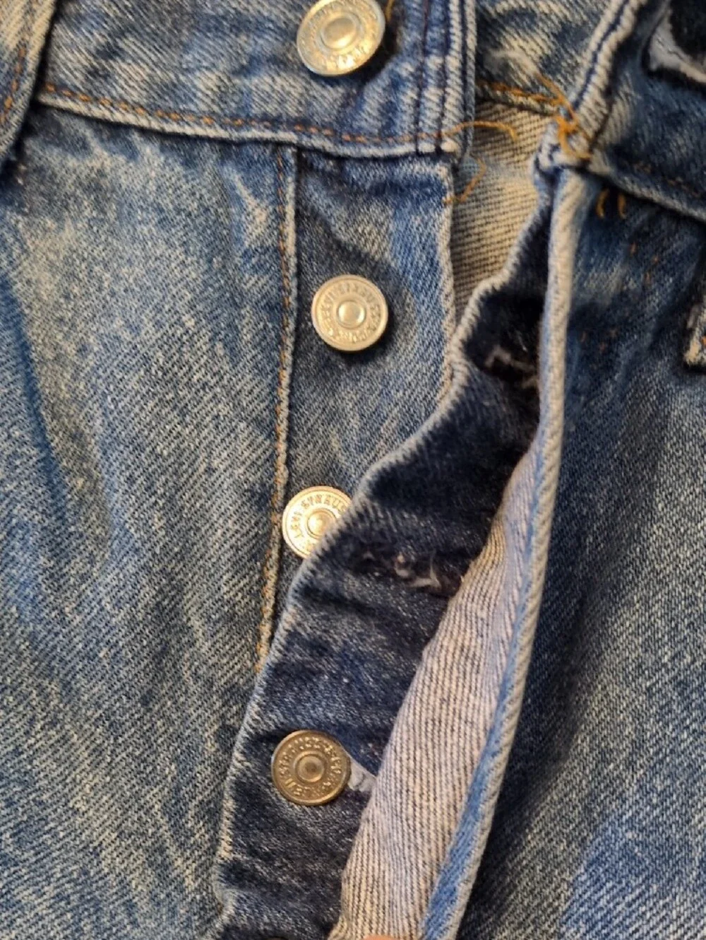 Classic Men’s 501 Light Blue Denim Jeans